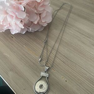 Chic Silver Pendant Necklace
